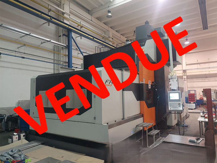 Centre d'usinage double colonne, modèle FA-3233, Vision Wide